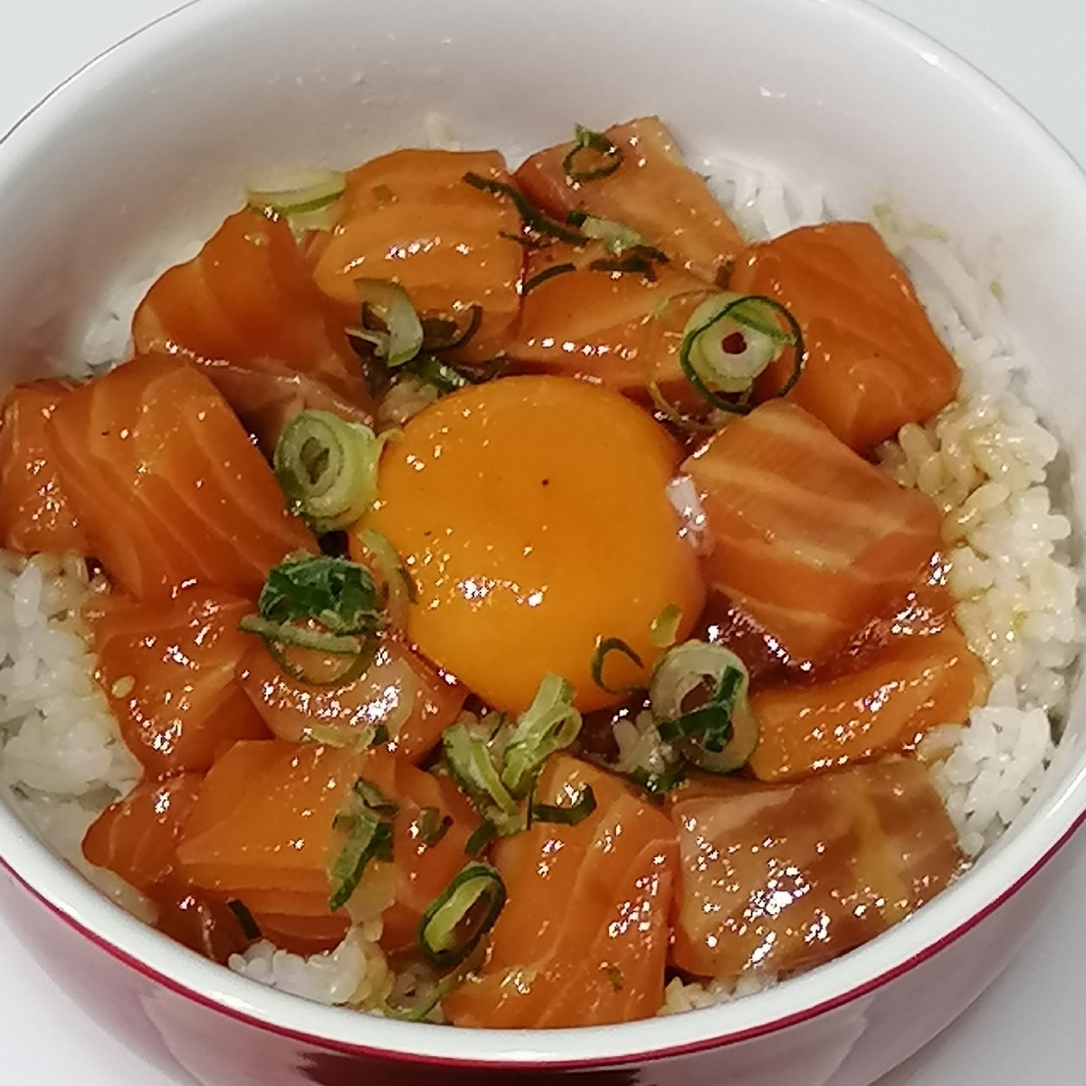 サーモンの焼肉のたれ漬け丼 レシピ 作り方 By まあむt 楽天レシピ サーモンの焼肉のたれ漬け丼 レシピ 作り方 By まあむt 楽天レシピ